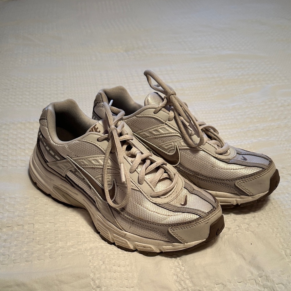 Nike White and Gray Sneakers